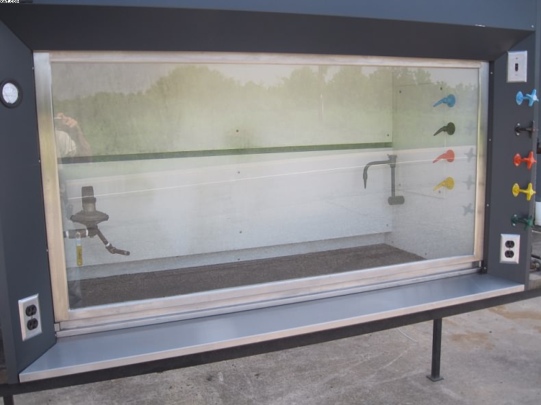 ST. CHARLES Fume Hood,